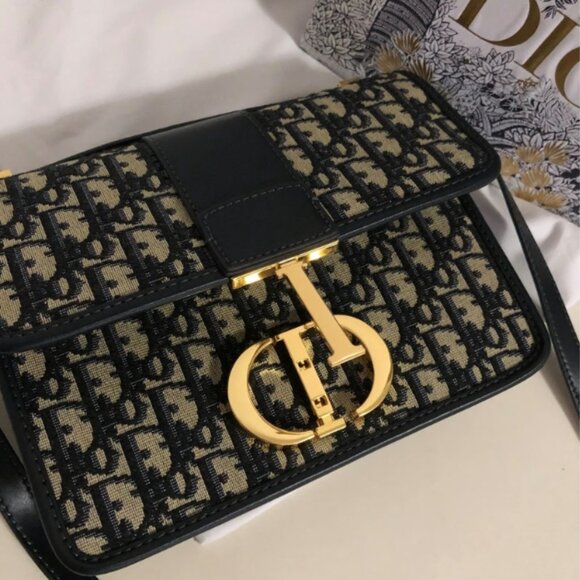 Ladies 30 Montaigne Bag - Picture 7 of 7